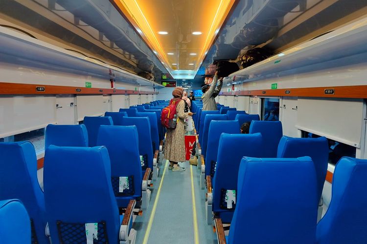 Ilustrasi kereta ekonomi New Generation.