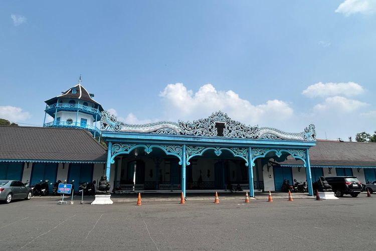 Digelar Bersamaan, Pelaksanaan Kirab Malam 1 Suro Keraton Solo Jadi Perhatian