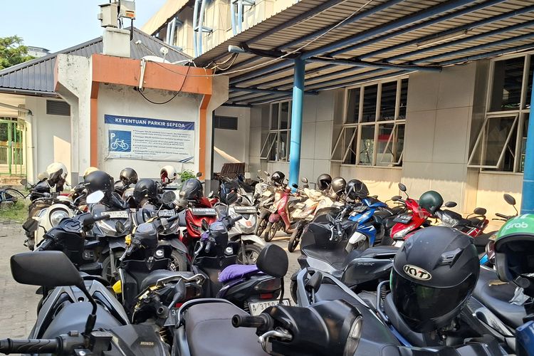 Stasiun Palmerah Jadi Opsi Titip Motor Selama Mudik, Tarif Rp 15.000 Per Hari