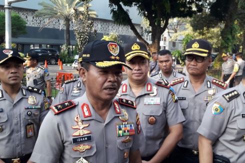 Polisi Perketat Pengamanan Gereja di Jakarta Pasca Bom di Surabaya