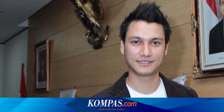 Christian Sugiono Hingga Atiqah Hasiholan Kritik Dana Ffi 2012