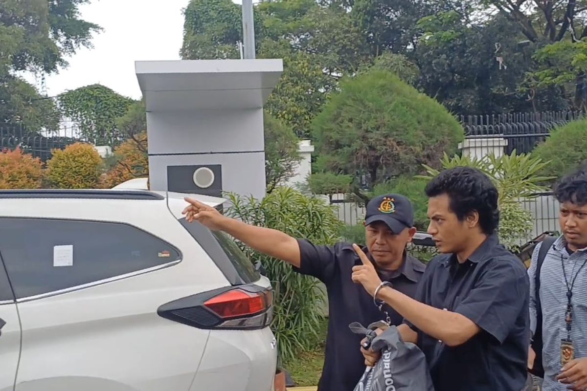 Vadel Badjideh saat tiba di Gedung Kejaksaan Negeri Jakarta Selatan, Selasa (3/6/2025).