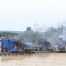 Bakar Rakit Tambang Emas Ilegal di Kuansing Riau, 2 Polisi Terbakar