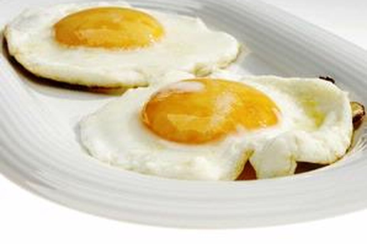 Telur, salah satu makanan sumber protein