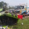 Minibus Terbalik akibat Ban Pecah di Tol Pandaan Malang, Seorang Bayi Tewas