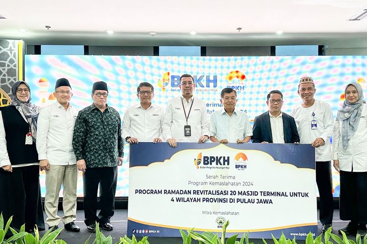 Serah terima rampungnya program revitalisasi masjid dan mushala terminal bus di empat wilayah di Jawa dilakukan di Jakarta, Senin (1/4/2024). 