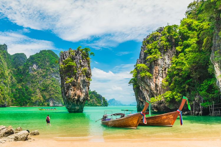 James Bond Island di Phang Nga Bay, Thailand. 