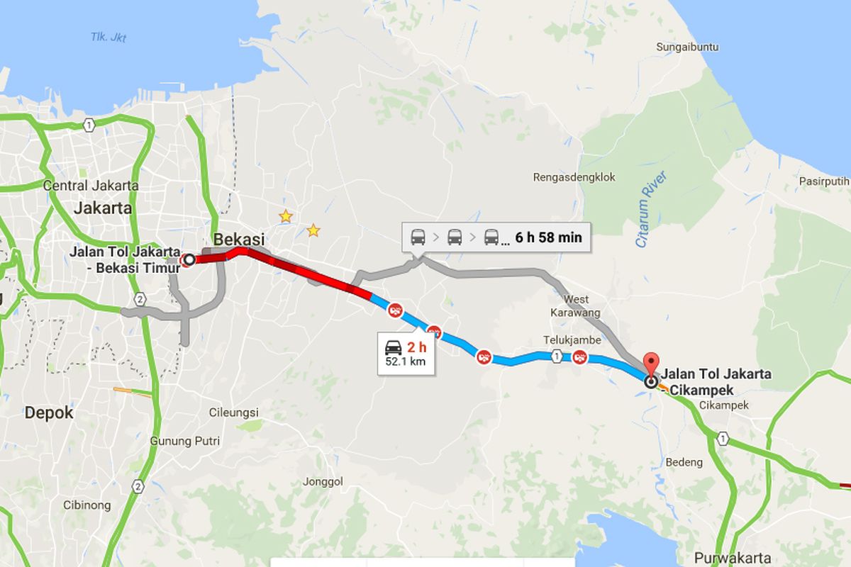 Kemacetan di ruas Tol Cikampek pada Senin (26/06/2017) mengular hingga 52 km.