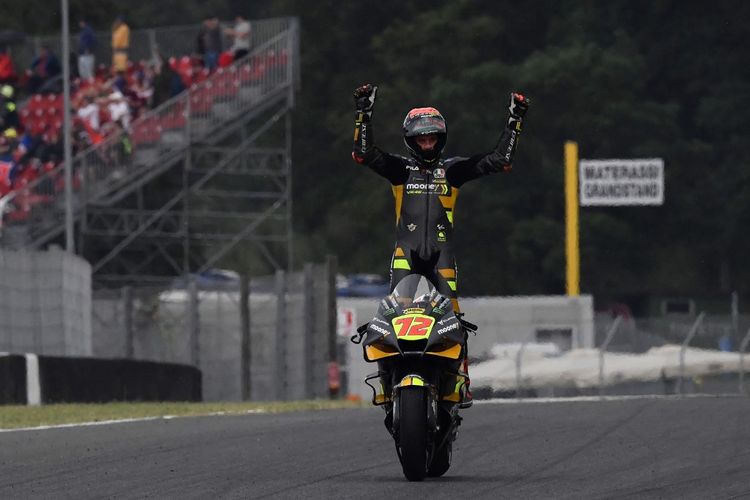 Marco Bezzecchi saat berlaga pada MotoGP Italia 2022. (Photo by Filippo MONTEFORTE / AFP)