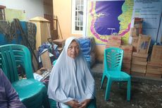 Detik-detik Rumah Nenek Ernawati Hancur dan Terbawa Longsor di Agam