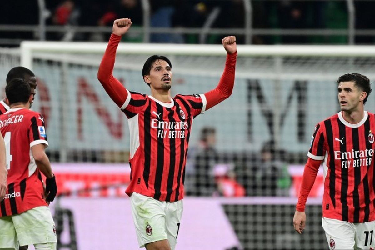 Tijani Reijnders merayakan gol pertama timnya dalam pertandingan Serie A Liga Italia antara AC Milan vs Inter di stadion San Siro di Milan, pada 2 Februari 2025. Terkini, Reijnders mengemas gol dalam laga Milan vs Como di San Siro, pada 15 Maret 2025.(Photo by PIERO CRUCIATTI / AFP)