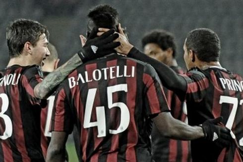 Balotelli Tempatkan Satu Kaki AC Milan di Final 