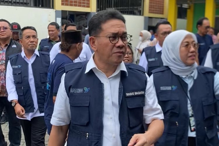 Menteri Perdagangan (Mendag), Budi Santoso di Pasar Sememi, Surabaya, Kamis (13/11/2025).
