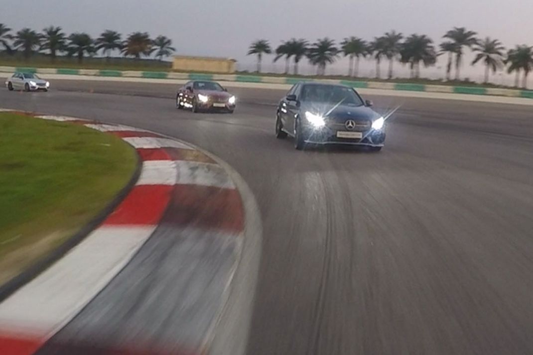 Mercedes-Benz Driving Experience di sirkuit Sepang