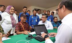 Cek Langsung ke Sukoharjo, Menaker Pastikan Hak Pekerja Eks Sritex Group Terpenuhi