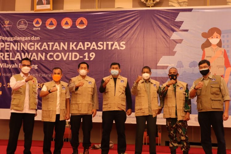 Kegiatan penggalangan dan peningkatan kapasitas 1.000 relawan Covid-19 di wilayah Padang Raya pada 10-16 Oktober 2021.
