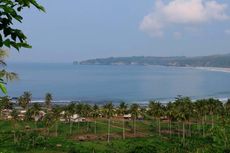 Wisatawan Pantai Lebak Diminta Waspada, Ada Potensi Gelombang Tinggi