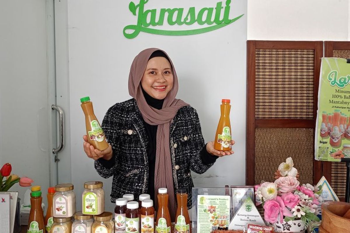 Sandra pemilik produk UMKM jamu Larasati
