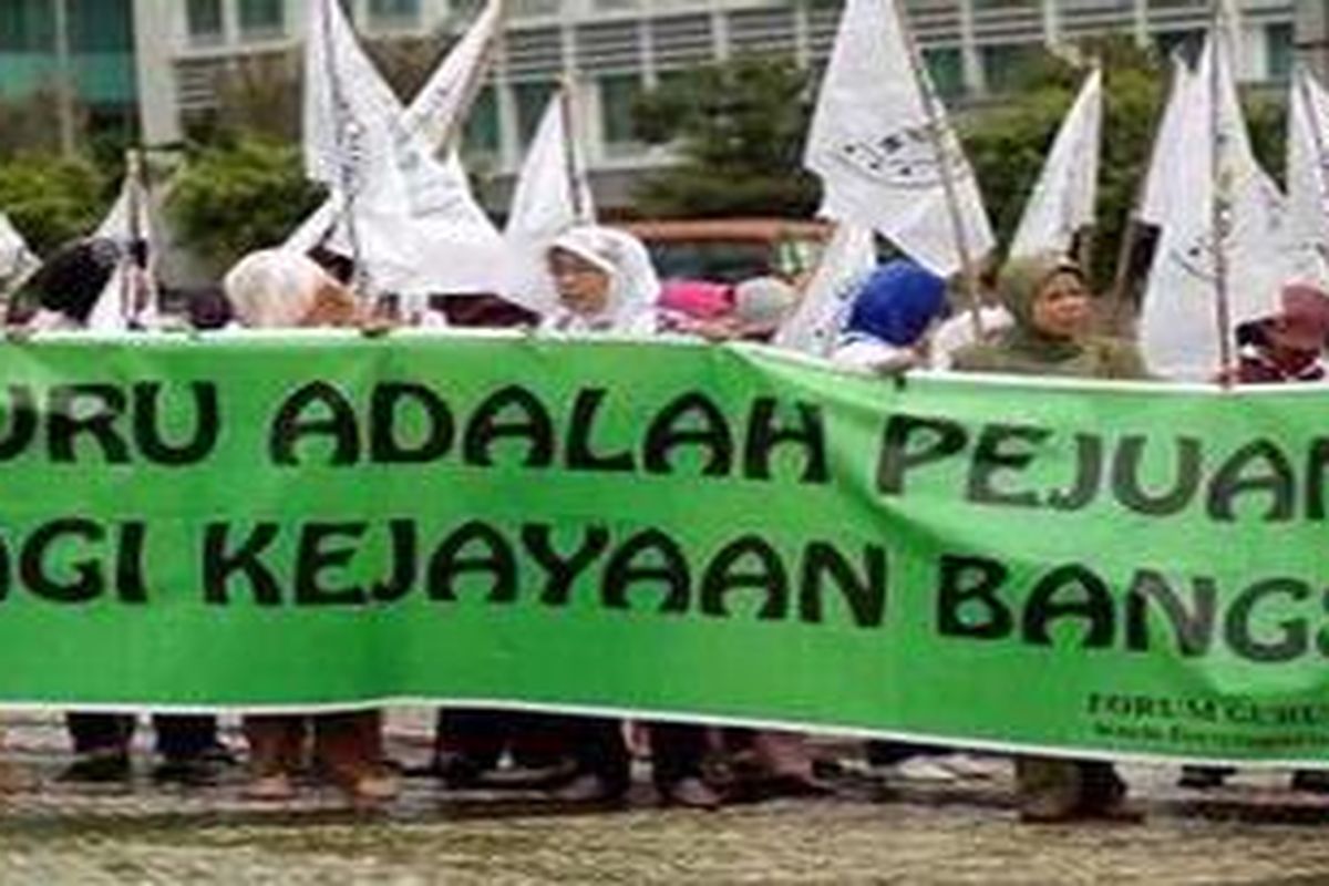 Ilustrasi: Sejumlah guru di Samarinda, Kaltim, berunjukrasa.