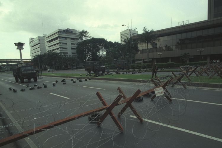 Suasana Jakarta ketika pada 20 Mei 1998, menjelang jatuhnya Presiden Soeharto