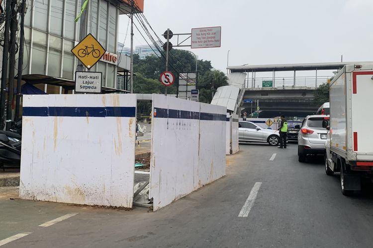 Penutup Proyek di Jalan Otista Jaktim Belum Dibongkar meski Galian Selesai, Ini Alasannya