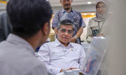 Menaker Sebut Sertifikasi Kompetensi Jadi Bekal Penting Lulusan Magang