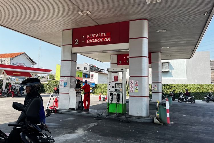B50 Mulai Dijual Hari Ini, Distribusi ke SPBU Bertahap