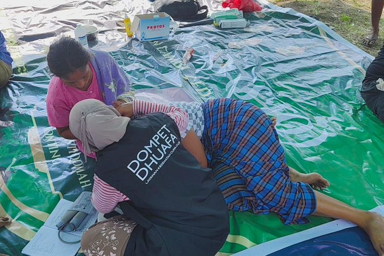 Tangani Korban Gempa, LKC Dompet Dhuafa Dirikan Pos Medis Darurat di Ronting, NTT