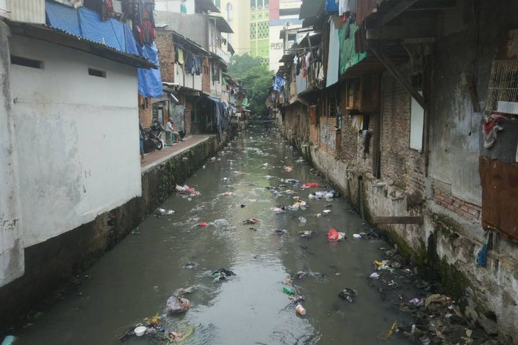 Begini penampakan Kali Kampung Bali di Jembatan RT 04/06, Kel. Kampung Bali, Tanah Abang, Jakarta Pusat (4/12/2018).