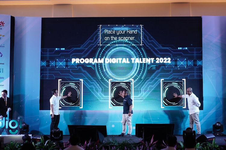 Program Digital Talent BUMN targetkan cetak 200.000 talenta digital hingga tahun 2024. 