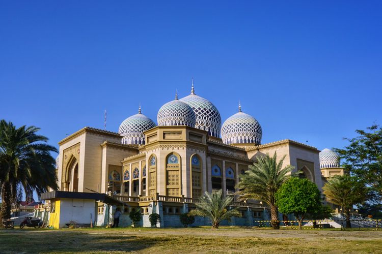 Masjid Islamic Center di Lhokseumawe. 