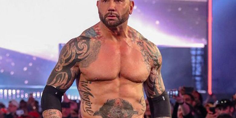 Dave Bautista Cari Informasi Tentang Iko Uwais Lewat Agen Internasional<script async src=