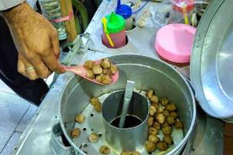 Sisa bakso cilok diamankan petugas Polres Mataram.