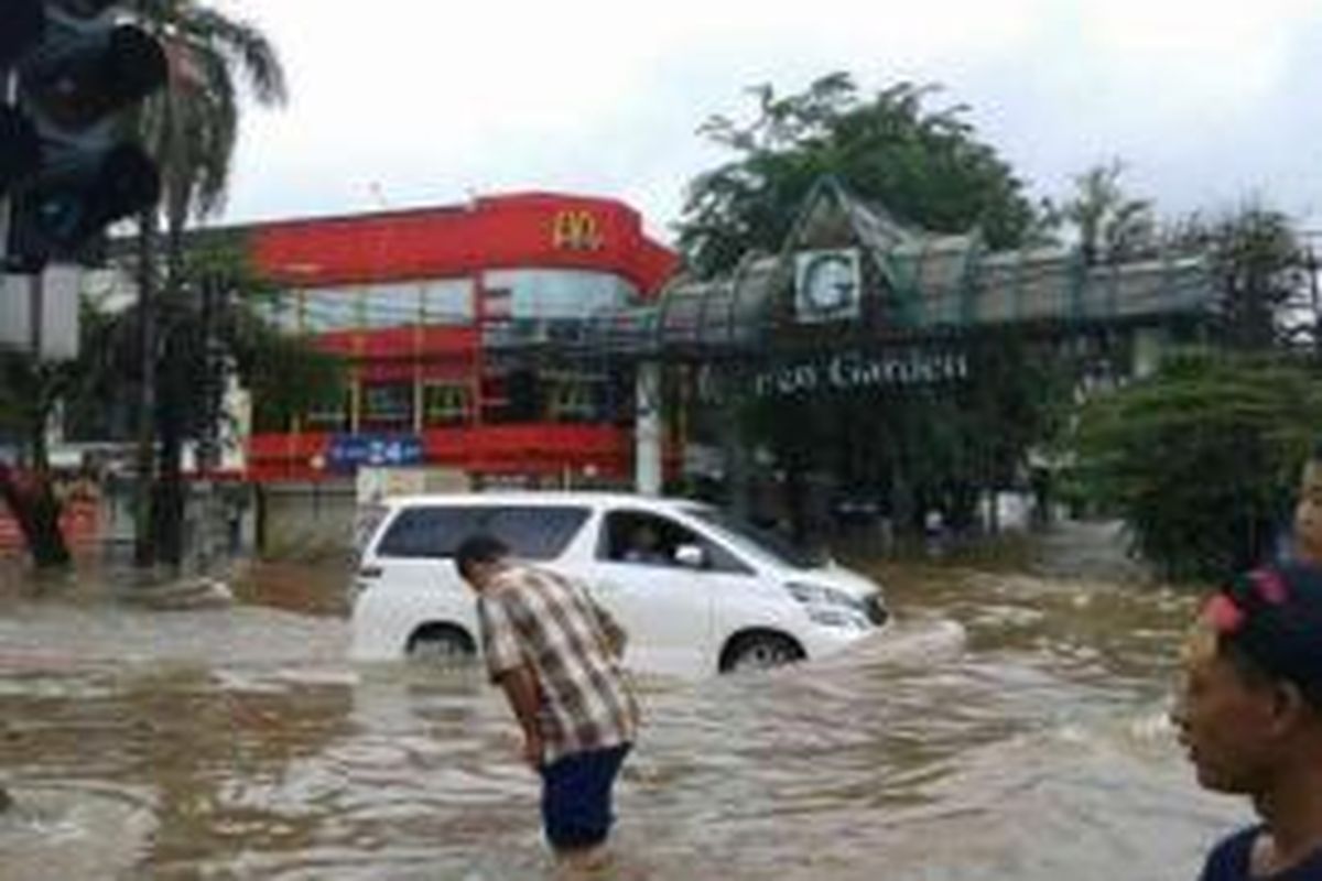 Kawasan Green Garden, Jakarta Barat, banjir lagi.