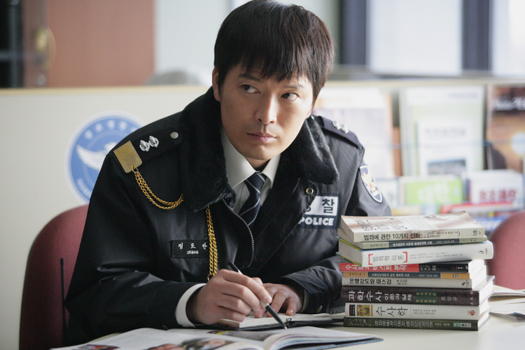 Film Going by The Book tayang pada 2007 dan tersedia di tvN.