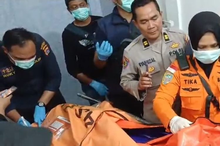 Terseret Arus Banjir Bandang 11 Km, Warga Solok Ditemukan Meninggal