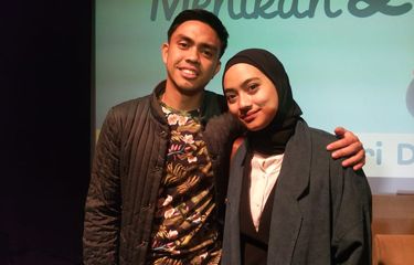 Ayudia Bing Slamet dan Ditto Percussion saat ditemui usai screening film Teman Tapi Menikah 2 di XXI Plaza Indonesia, Jakarta Pusat, Minggu (23/2/2020).