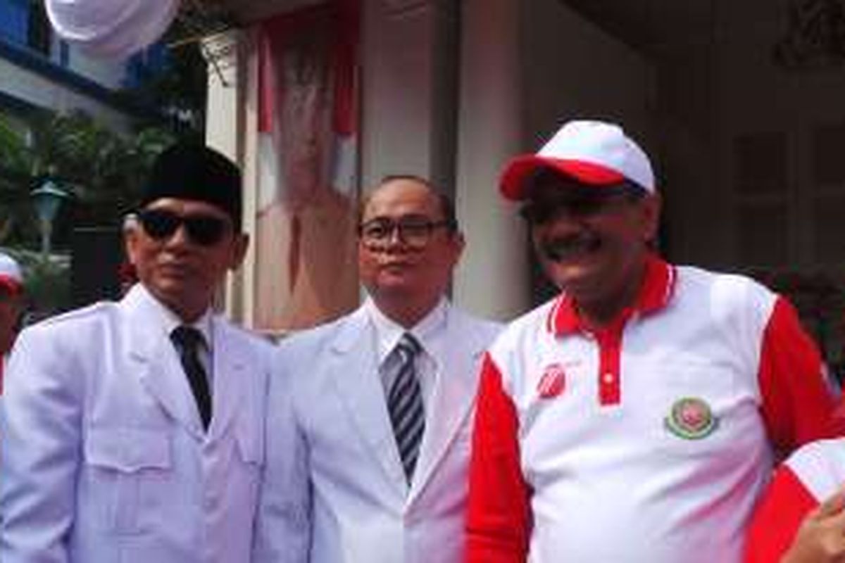 Wakil Gubernur DKI Jakarta Djarot Saiful Hidayat berfoto bersama 