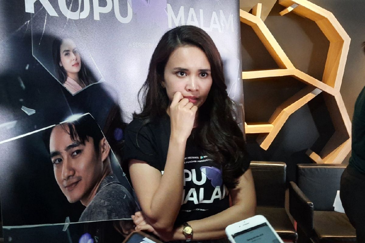 Aktris peran Michelle Ziudith menggunakan body double atau pemeran pengganti untuk adegan-adegan panas di serial Kupu Malam.