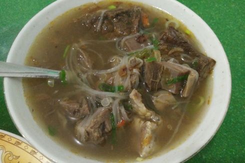 Kuliner Wajib di Makassar Tak Hanya Coto dan Palubasa!