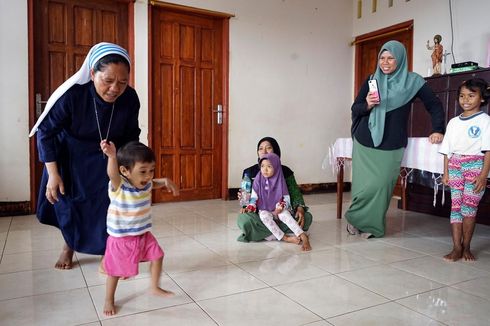 Kisah Bidan LKC Dompet Dhuafa Tangani Anak Kekurangan Gizi di NTT