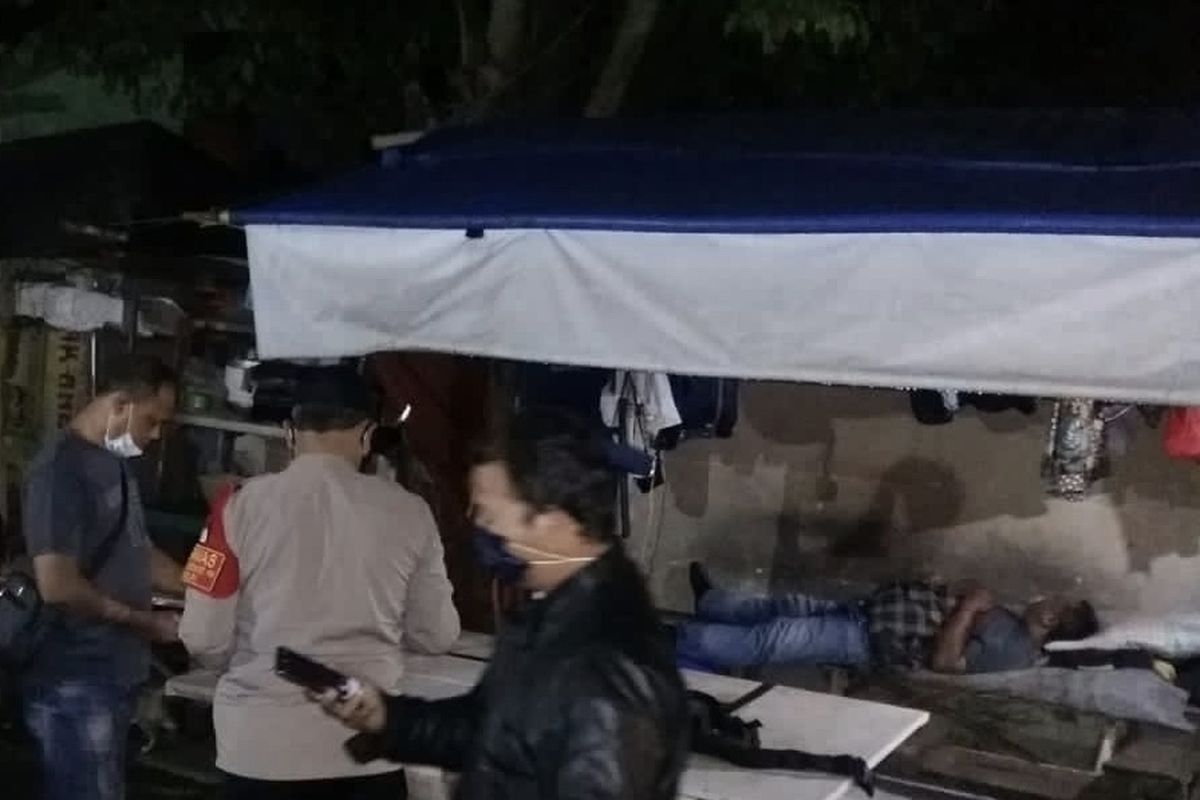 Sesosok mayat pria bernama Fifin Mudjianto (39) ditemukan di Jalan BDN 1 RT 002 RW 011 Cilandak Barat, Cilandak, Jakarta Selatan pada Minggu (7/3/2021) malam.
