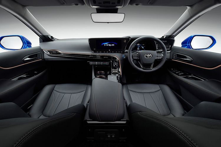 Interior Toyota Mirai Generasi Kedua