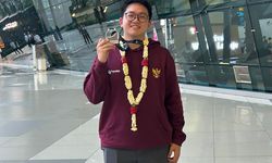 Kisah Perjalanan Jonathan, Siswa Penabur Junior College Tanjung Duren yang Meraih Medali Perak di IEO 2025