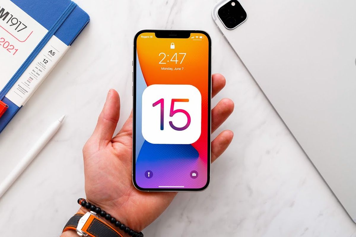 ilustrasi iOS 15