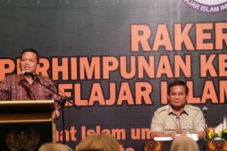 Ketua Dewan Pembina Partai Gerindra Partai Gerindra Prabowo Subianto dan mantan Ketua Umum Partai Amanat Nasional Sutrisno Bachir.