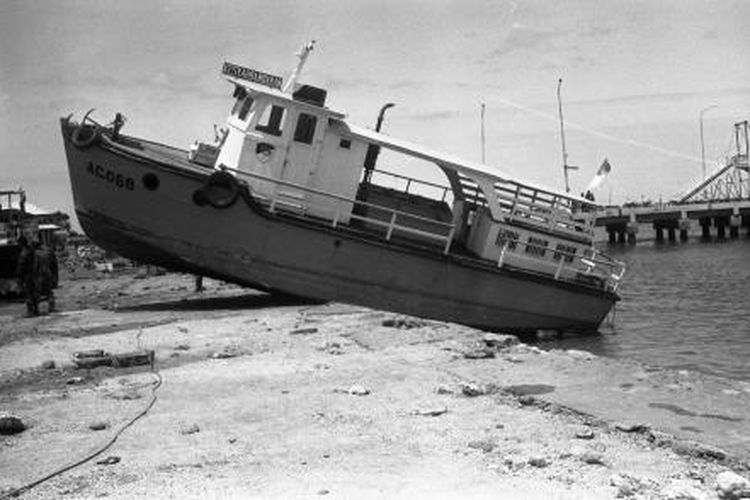 Hari Ini Dalam Sejarah Tsunami Terjang Flores Lebih Dari 1 300