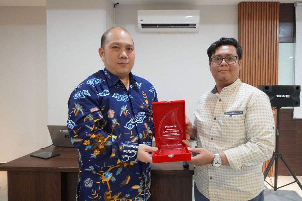 Kepala Cabang Daikin Medan Charly Widjaja.