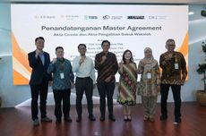 Setiap lintasan cahaya difoto secara terpisah, lalu digabungkan dalam proses pascaproduksi. Secara total, lebih dari 3.000 foto diambil untuk menghasilkan satu gambar akhir wallpaper Windows 10.