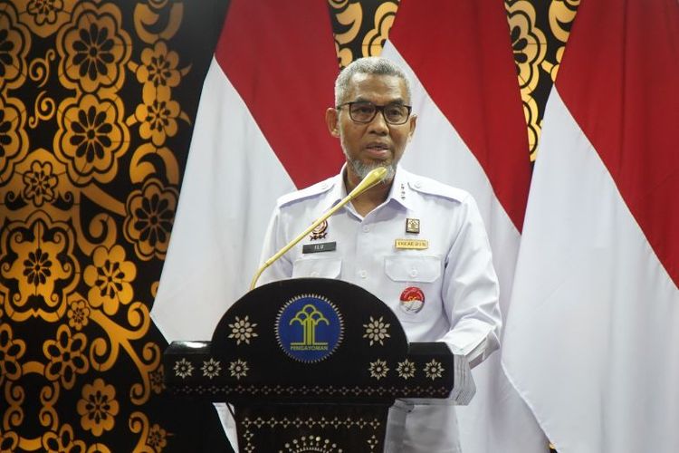 Irjen Kemenkumham Razilu saat menyampaikan laporan. 

